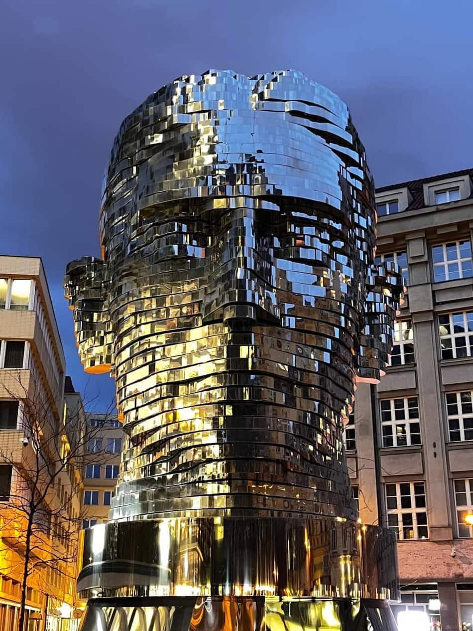 Franz Kafka - Rotating Head by David Cerny