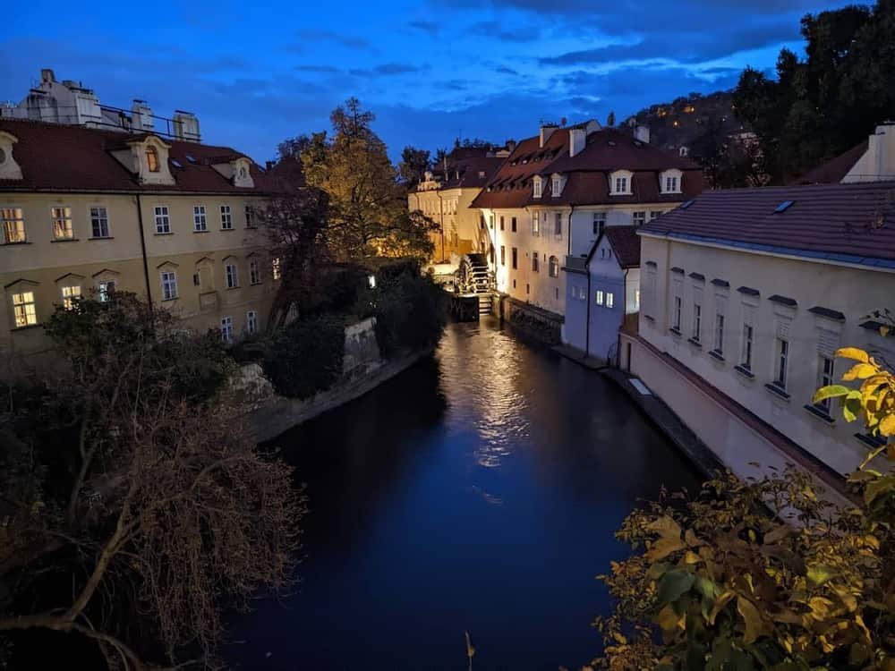 Praga pentru cupluri: orașul romantic dincolo de clișee