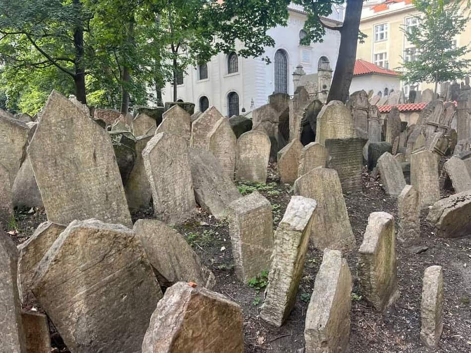 Old Jewish Cemetery | Prague — 3