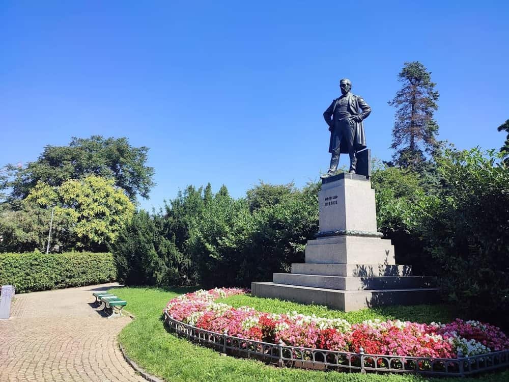 Riegrovy Sady — 3