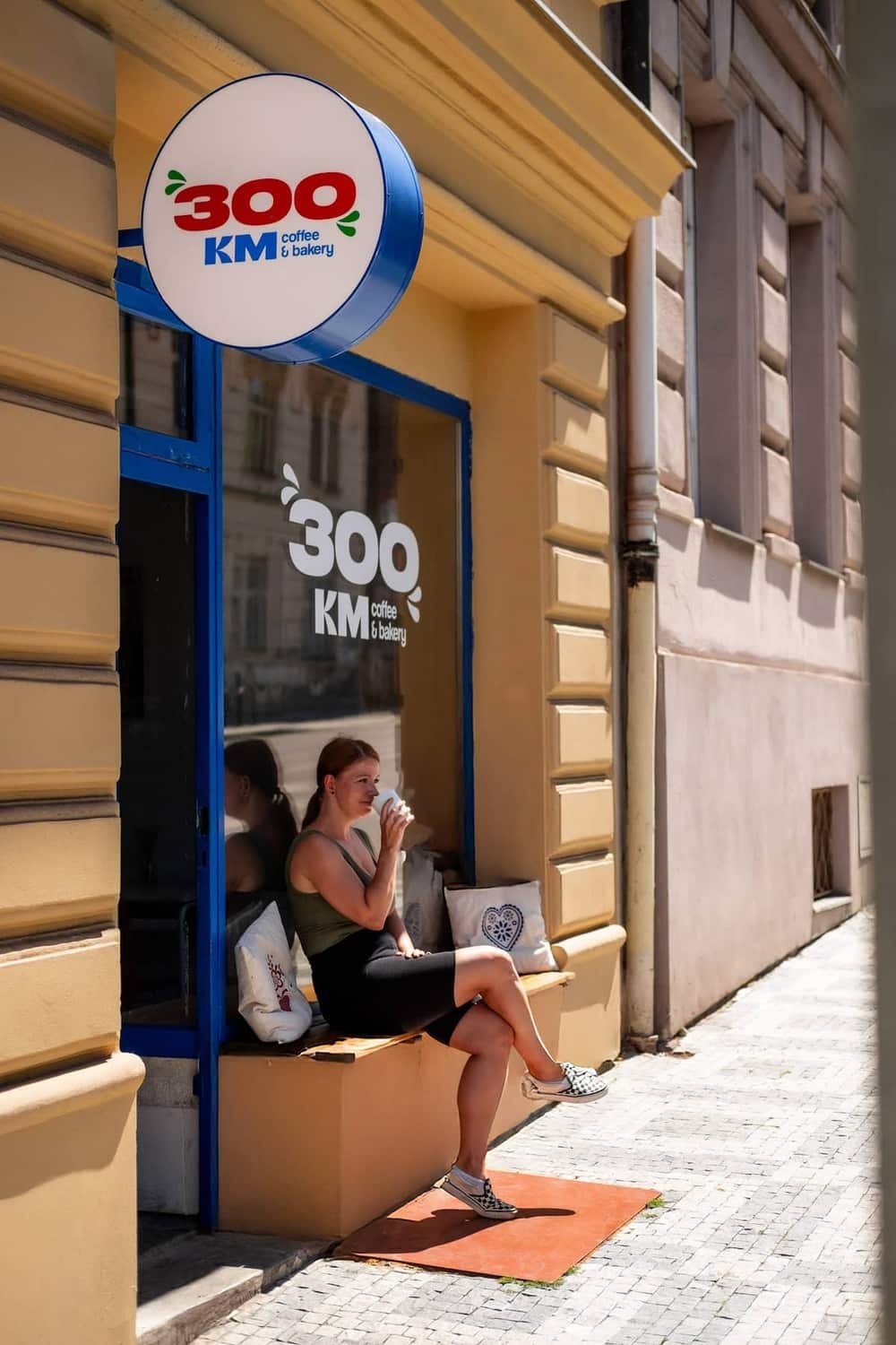 300km coffee and bakery