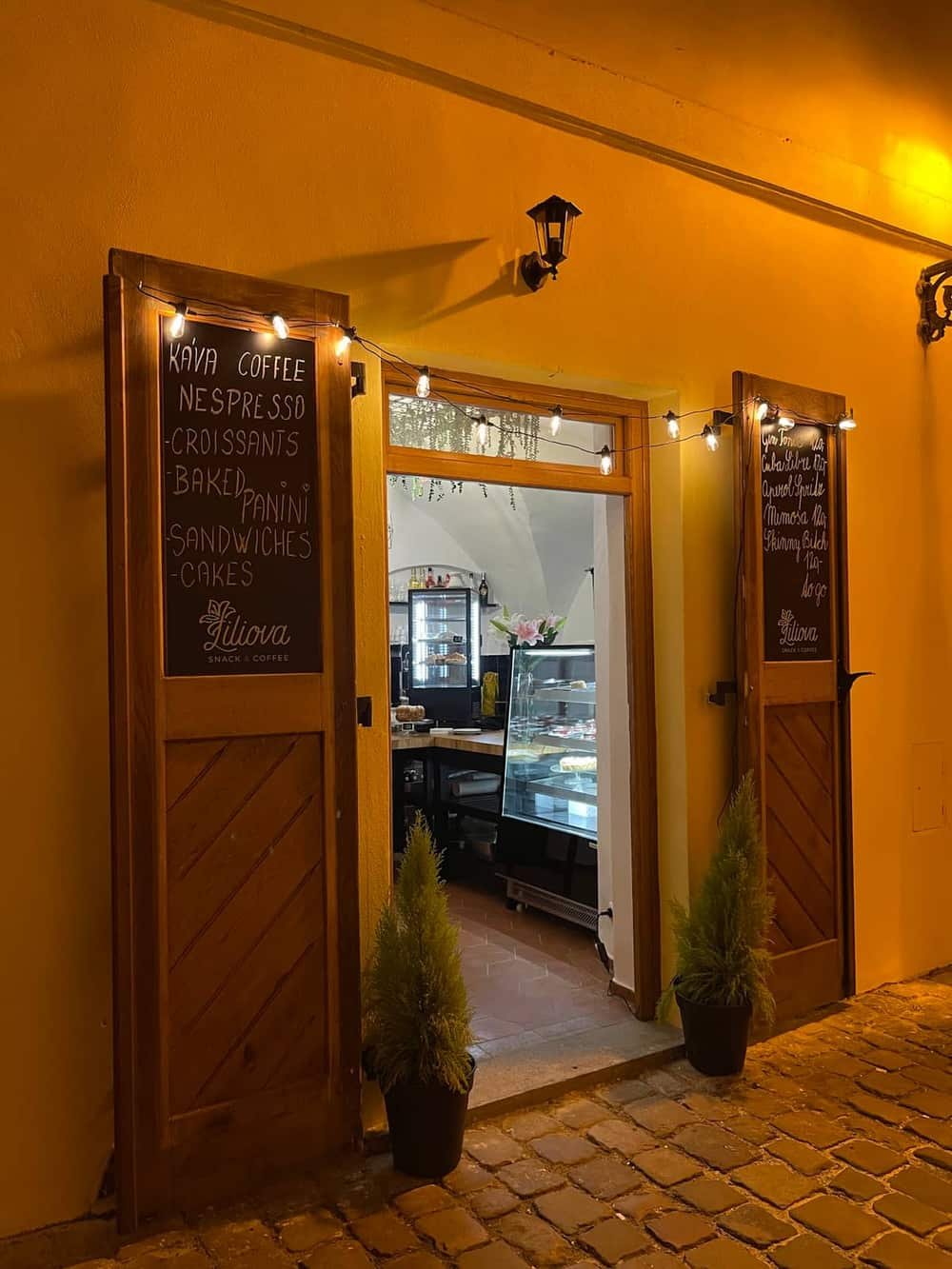 Liliova Snack & Coffee