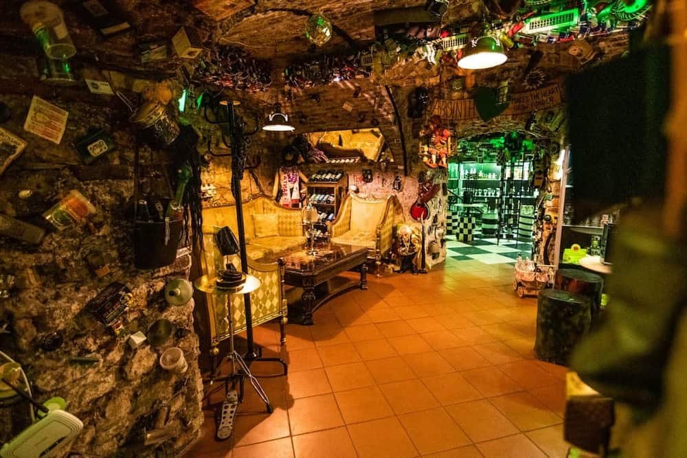 Green Devil's Absinth Bar