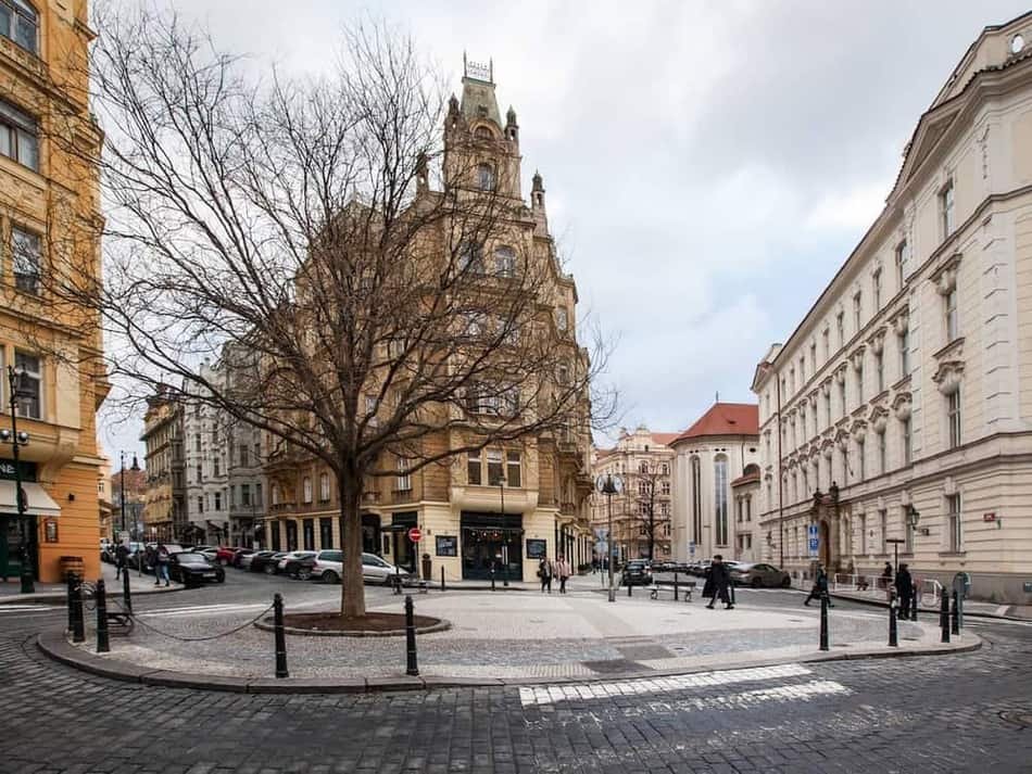 Golden Prague Rooms