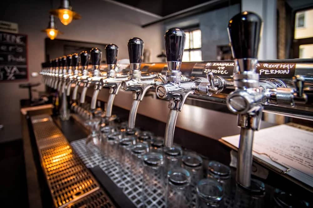 NUBEERBAR - craft beer & burgers