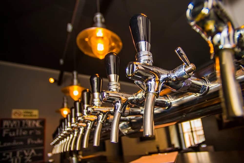 NUBEERBAR - craft beer & burgers — 2