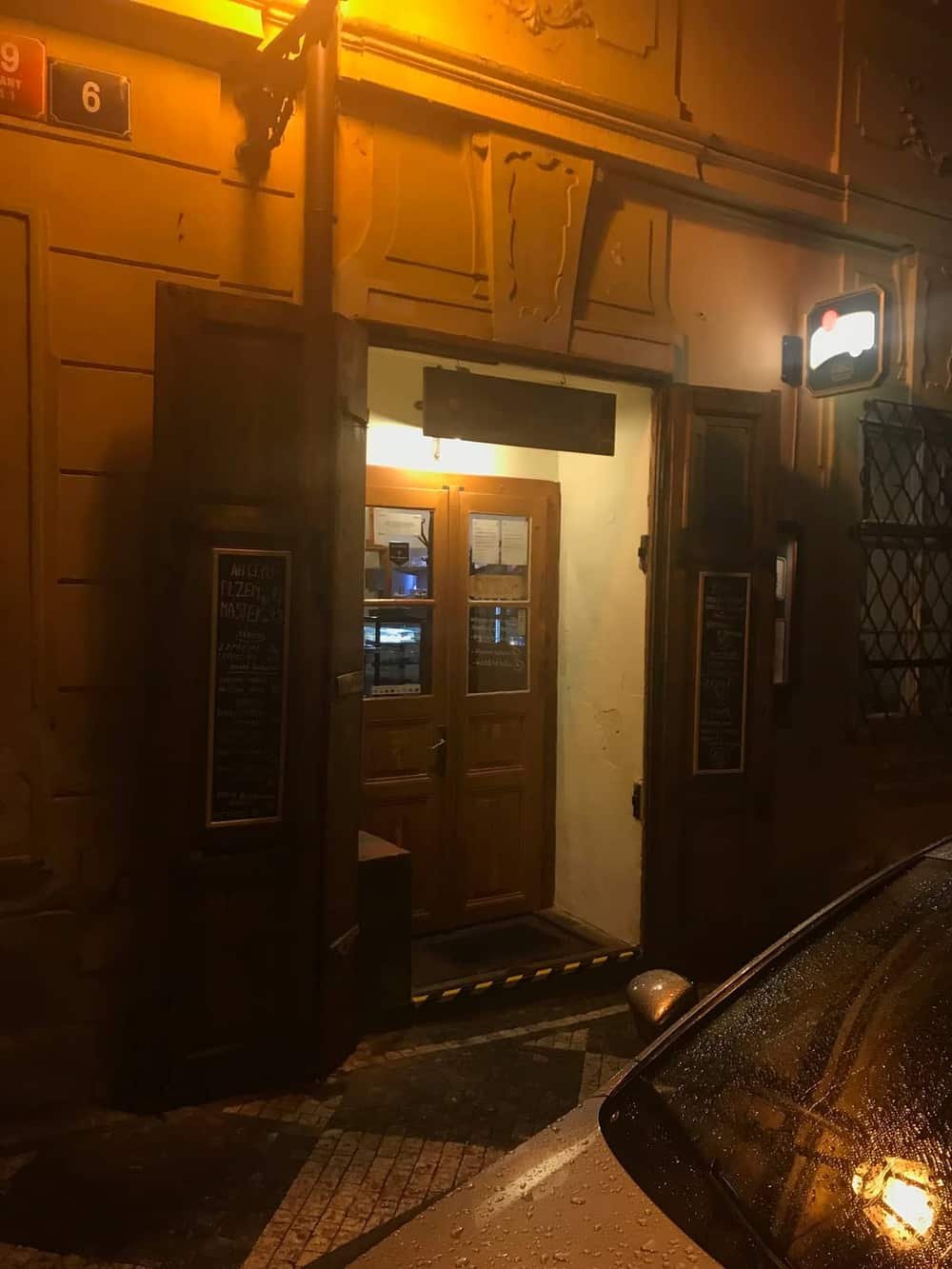 Hospůdka U TŘÍ SEKYREK