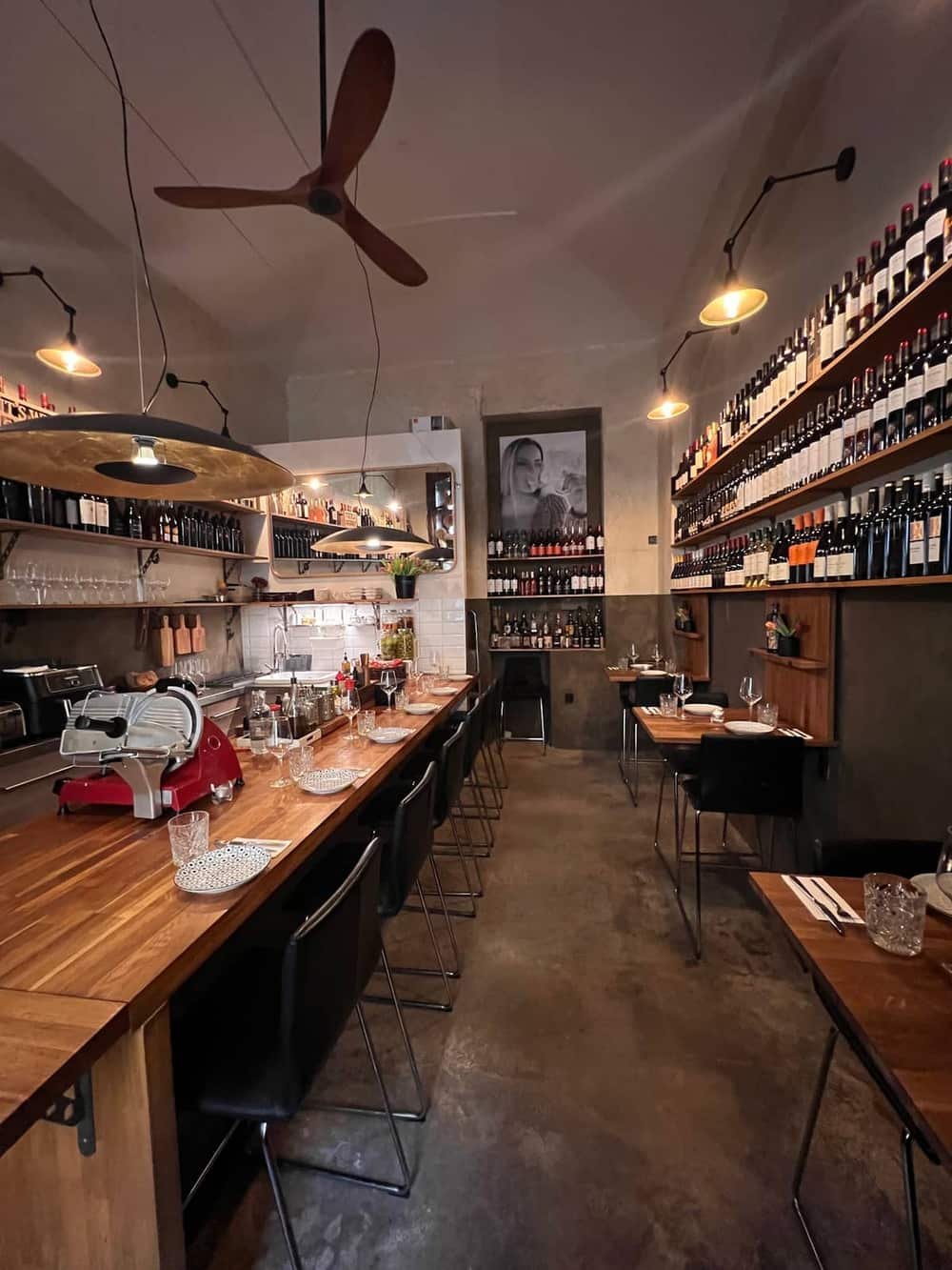 Wine O´Clock Bar and Tapas Prague